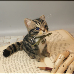 羊毛フェルト　猫　キジトラの子猫ちゃん　ねこ　ネコ　ブラウンタビー 猫フィギュア 5枚目の画像