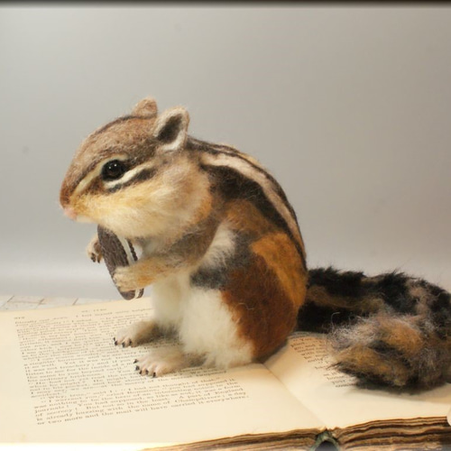 羊毛フェルト リス シマリス りすフィギュア 羊毛フェルト モンブラン