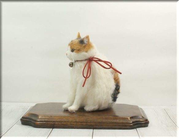 羊毛フェルト　猫　小太りな三毛猫さん　ねこ　ネコ　三毛猫　猫フィギュア 1枚目の画像