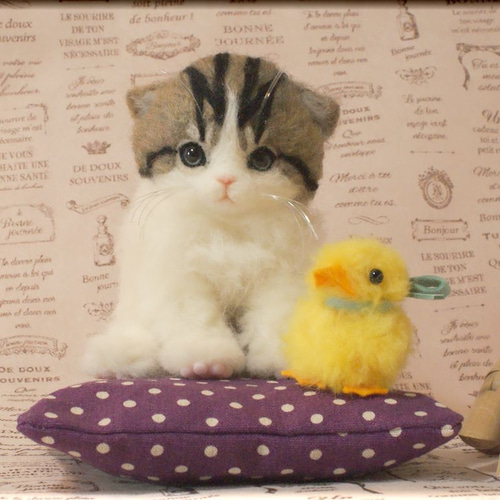 羊毛フェルト 猫 フワフワな キジシロ猫ちゃん キジ白 ねこ ネコ