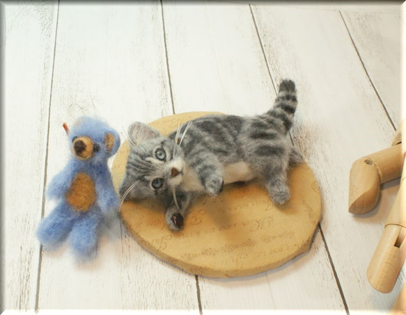 羊毛フェルト　猫　小さなアメリカンショートヘアちゃん　猫フィギュア　アメショー 3枚目の画像