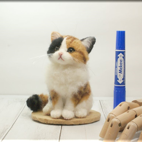 羊毛フェルト 三毛猫 子猫ぬいぐるみ 約17cmリアル子猫 - メルカリ