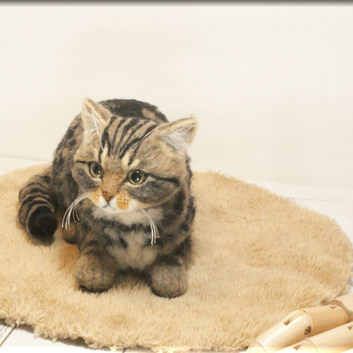 く*ん様 羊毛フェルト ハンドメイド 猫 キジトラ 羊毛フェルト 猫 キジ猫さん キジトラ ねこ ネコ 羊毛フェルト