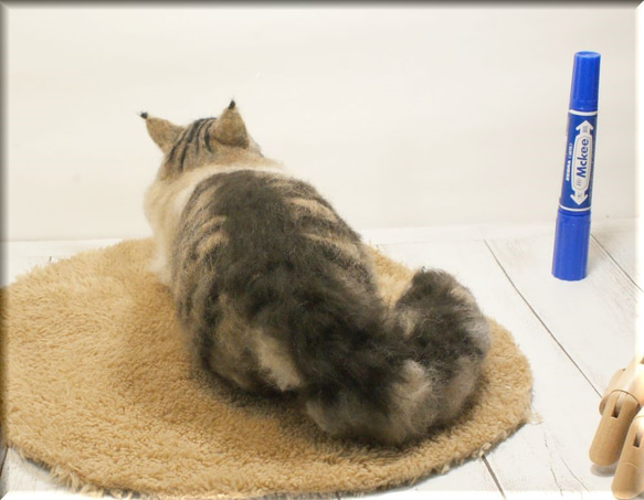 羊毛フェルト　猫　ノルウェージャンフォレストキャット　ねこ　ネコ　猫フィギュア 4枚目の画像