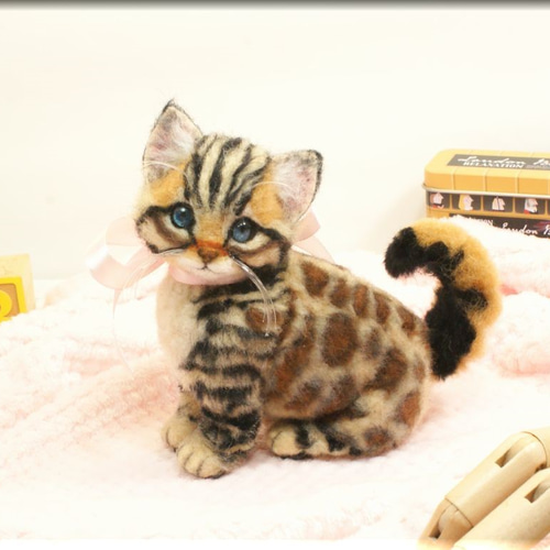 羊毛フェルト　猫(ベンガル) 羊毛フェルト 猫 ベンガルさん ねこ ネコ 猫フィギュア 羊毛フェルト