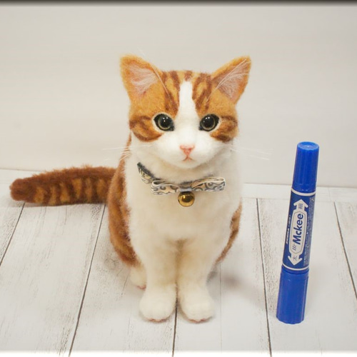 羊毛フェルト 猫 茶トラハチワレ猫さん ねこ ネコ 猫フィギュア 羊毛