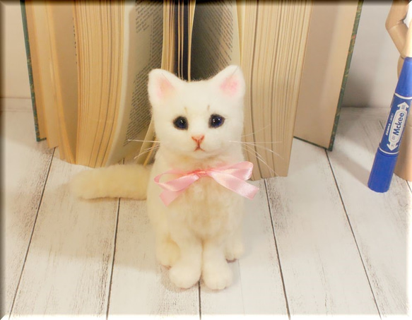 ねこ(羊毛フェルト)シュールな猫ちゃん - メルカリ