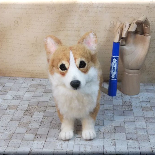 ふんわりマシュマロマン 羊毛フェルト | 可愛いコーギーちゃん