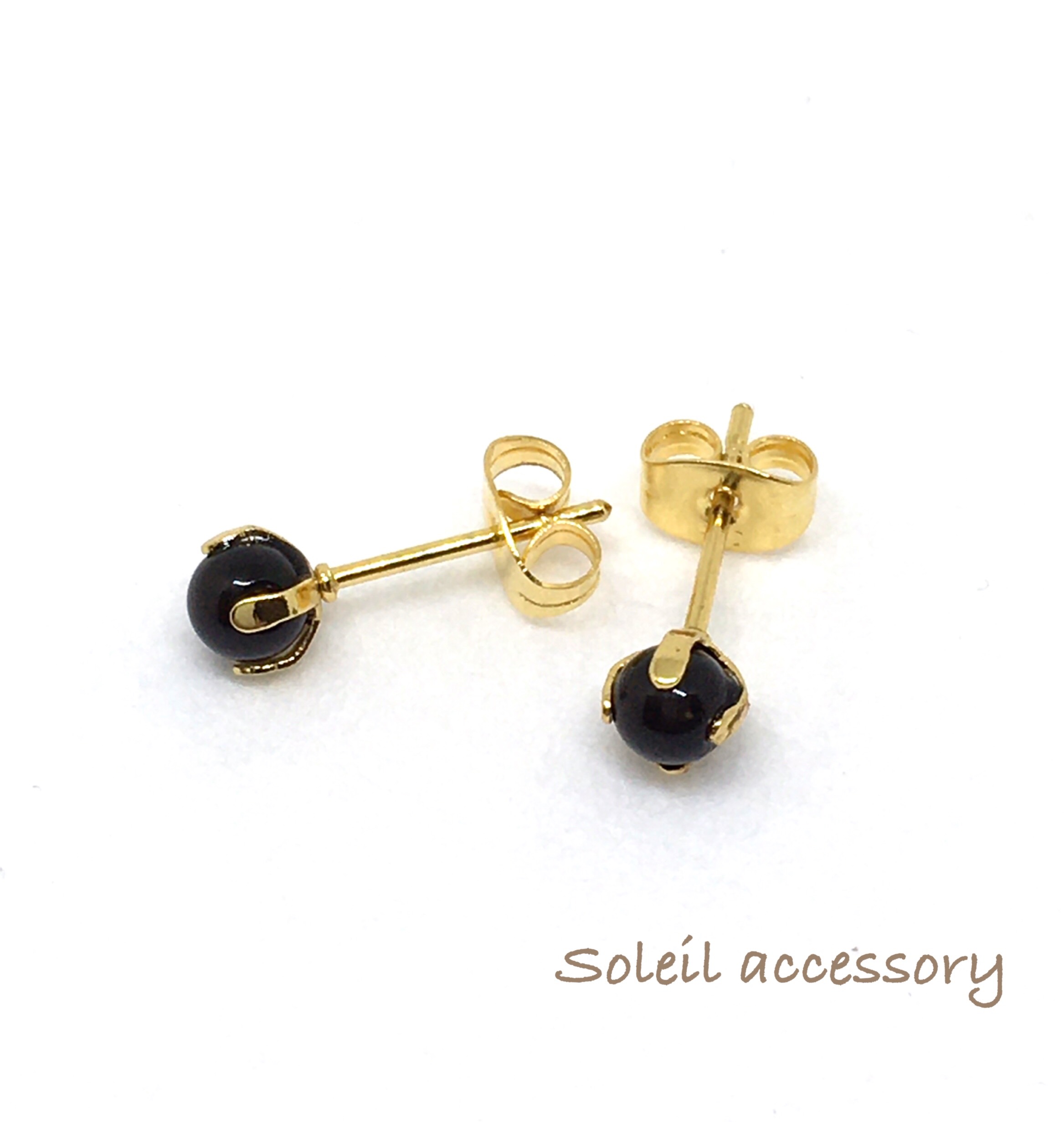 408【モリオン】天然石一粒ピアス＊4mm＊サージカルステンレス
