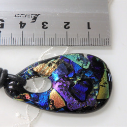 ベネチアンガラスのダイクロガラスのペンダント、ネックレス 4枚目の画像