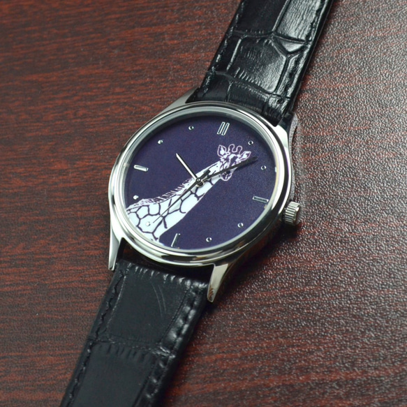 長頸鹿手錶(黑白) - 中性設計 - 全球免運費 第3張的照片
