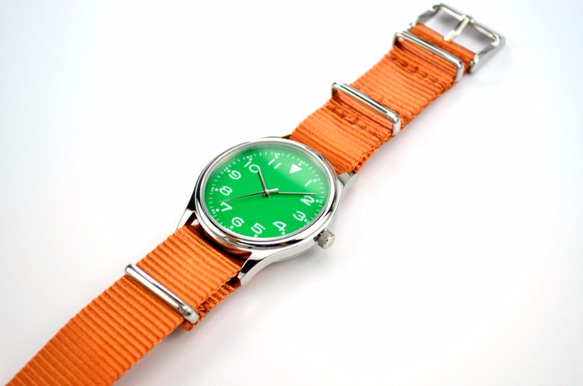 ナイロンストラップ（緑の顔のオレンジベルト）とのカジュアルな時計は、私は男性のフォーム女性のフォームは私が無料世界的に出荷しまし 4枚目の画像