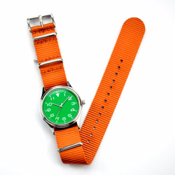 ナイロンストラップ（緑の顔のオレンジベルト）とのカジュアルな時計は、私は男性のフォーム女性のフォームは私が無料世界的に出荷しまし 5枚目の画像