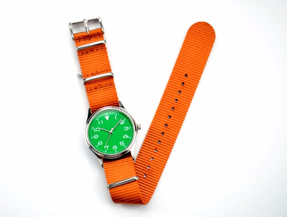ナイロンストラップ（緑の顔のオレンジベルト）とのカジュアルな時計は、私は男性のフォーム女性のフォームは私が無料世界的に出荷しまし 5枚目の画像