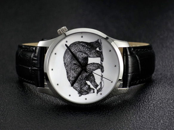 動物 (黑熊 ) 插畫手錶 大裝銀色殼 中性設計 全球免運 第4張的照片