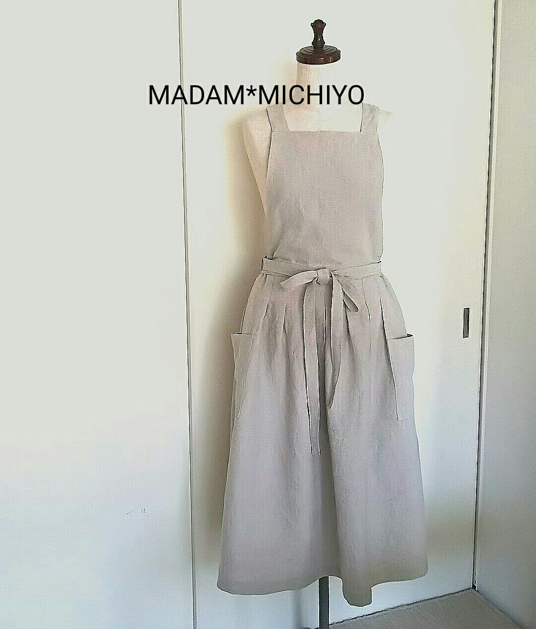 再販リネンのエプロンドレス生なり