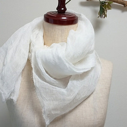 再販軽やかリネンのスカーフ  オフホワイト 3枚目の画像