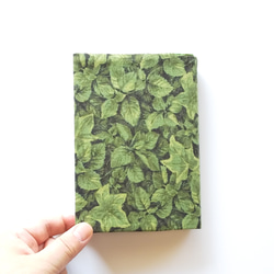 緑の茂みのような布製ブックカバー文庫本サイズ 1枚目の画像