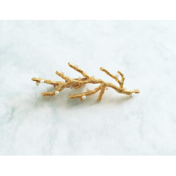 A twig-like coral-like "tsubu-tsubu" pearl broach 第2張的照片