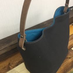 B3JAM☆受注生産　8号帆布とヌメのワンショルダー　スミクロ 2枚目の画像