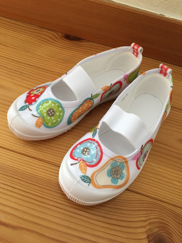 入園・入学 オーダー☆りんご柄デコパージュ上履き 靴 K＊Smama 通販