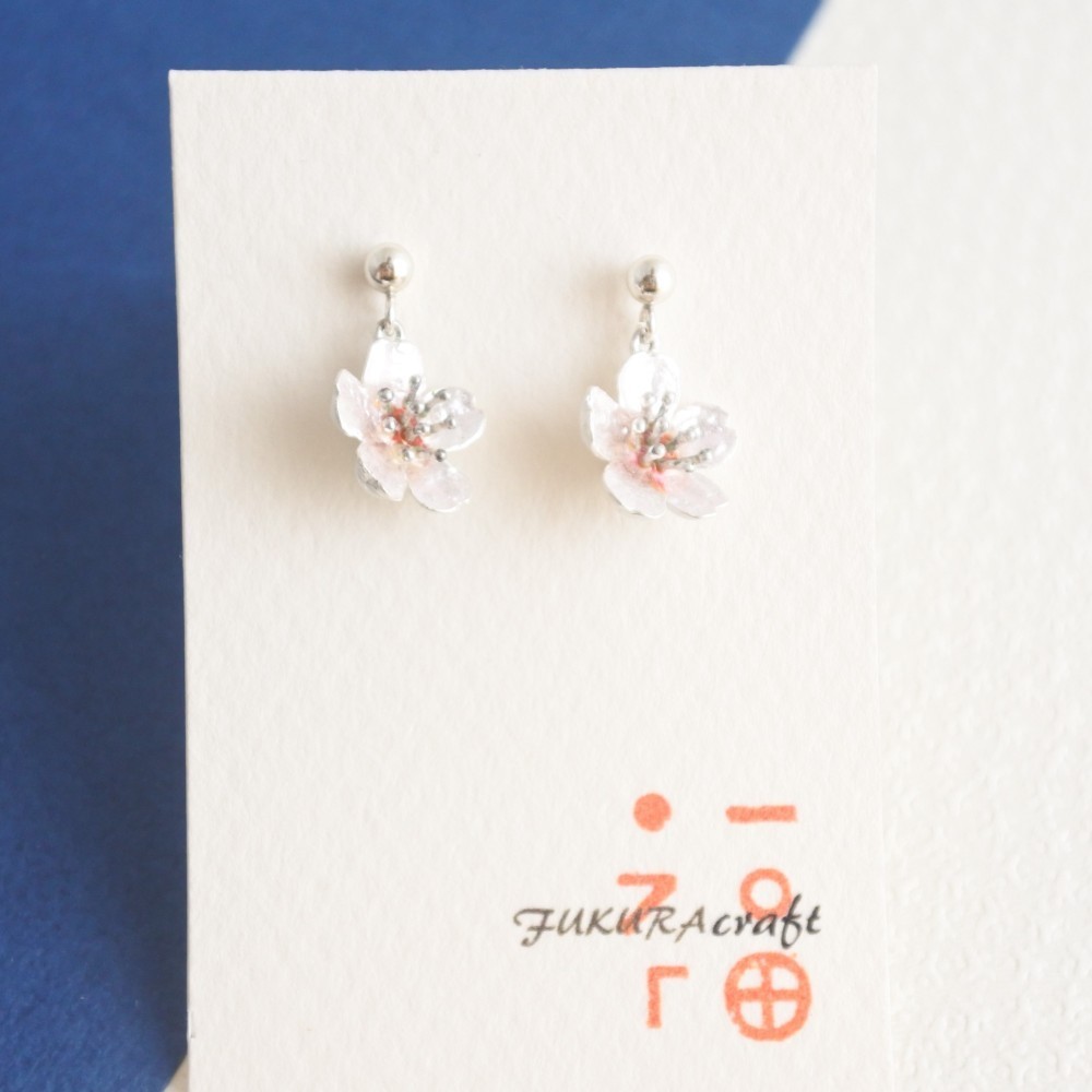 【銀七宝】桜の耳飾り(ピアス,イヤリング)