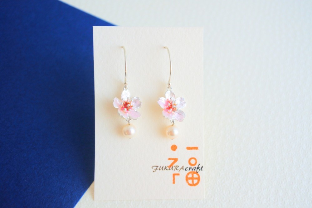 【銀七宝】桜の耳飾り(ピアス,イヤリング)＋貝真珠