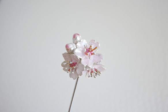 【銀色景泰藍】櫻桃圍巾別針（透明粉色） 第1張的照片