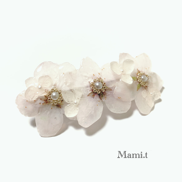 《Mami.t》  本物の桜のバレッタ 2枚目の画像