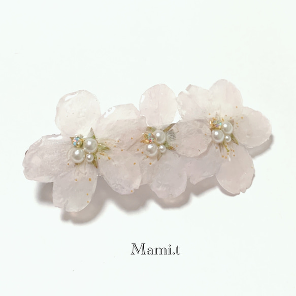 《Mami.t》  本物の桜のバレッタ 1枚目の画像