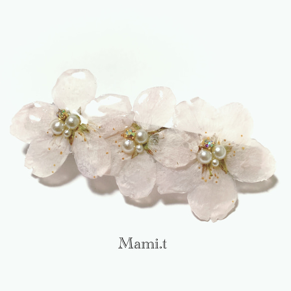 《Mami.t》  本物の桜のバレッタ 2枚目の画像