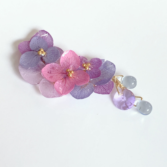 《Mami.t》  紫陽花とスワロフスキーのイヤーカフ 3枚目の画像