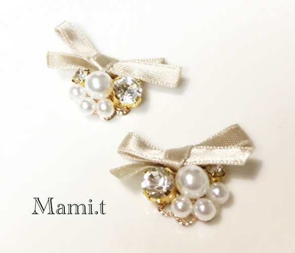 《Mami.t》サテンベージュのリボン♡ピアス 1枚目の画像