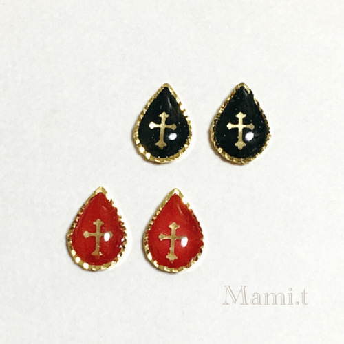 ハートシェイプヘイローピアス E0711（4週間発送） ピアス（スタッド  