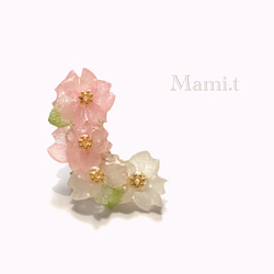 《Mami.t》  2色の桜イヤーカフ（片耳） 2枚目の画像