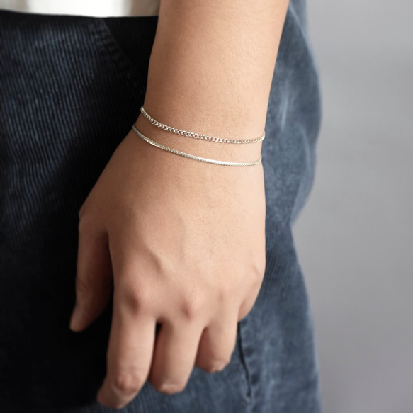 簡約幼銀萬字款925銀手鍊 // Tiny Sterling Silver Bracelet 第4張的照片