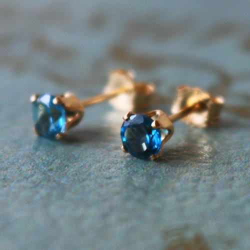 ◇新作 K14gfロンドンブルートパーズ ブリリアンカット 一粒スタッド  