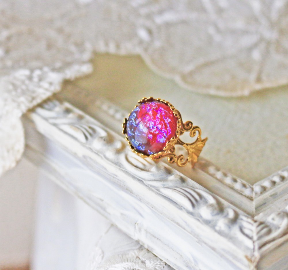 ◇チェコヴィンテージグラス、ドラゴンズブレス、透かしリング