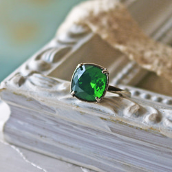 未使用‼️ スワロフスキー　Swarovski エメラルドグリーン リング　58 ◇スワロフスキー、パレスグリーンオパール、ひと粒リング 指輪
