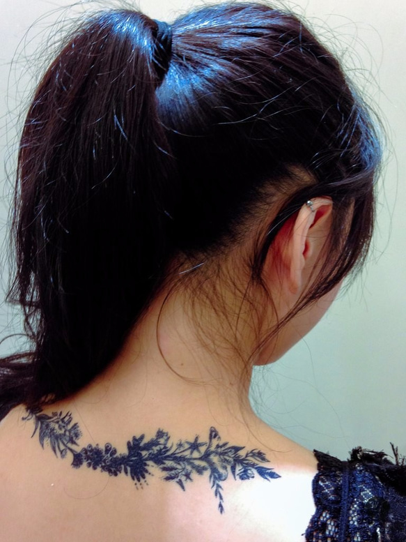 LAZY DUO 組合04 貼るTATOO 一時的な入れ墨 タトゥーステッカー ローズ 花 葉 手描き 綺麗 可愛 羽根 6枚目の画像