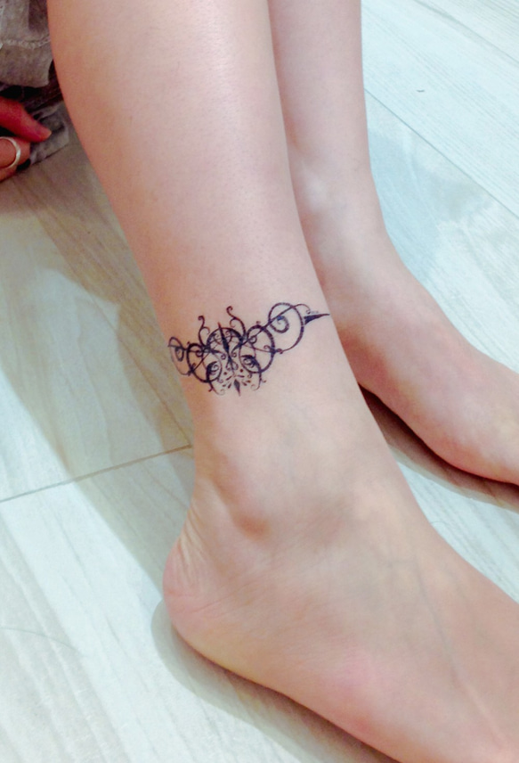 LAZY DUO 貼るTATOO 一時的な入れ墨 タトゥーステッカー 星 青 手描き 幾何 ひし形 セクシー ダイヤモン 1枚目の画像