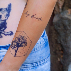 LAZY DUO TATOO 刺青 手繪 紋身貼紙 藍 鼓勵 手寫 文字 簡約 英文 打氣 努力 鼓勵 人生 生活 安慰 第2張的照片