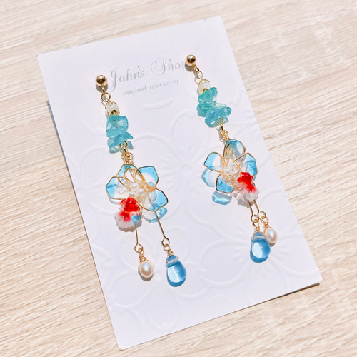 金魚の泳ぐ花♪ピアス(イヤリング)＊選べる金具6種類 ピアス（その他