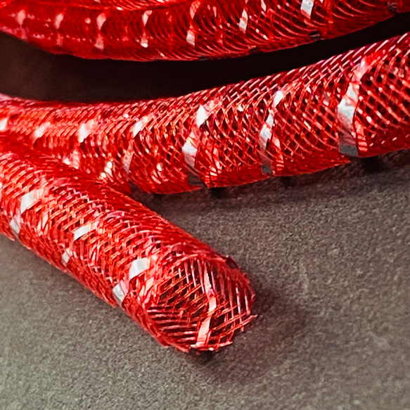 メッシュチューブ 細(径8mm) クロスレッド ひも・コード meshtube 通販｜Creema(クリーマ) 10825943