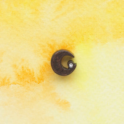 手工木製耳環 純銀耳針  ”月”   單隻 禮物訂製 第1張的照片