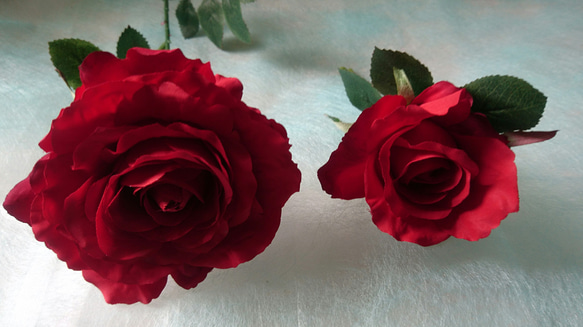 【サンプル特価】赤バラのローズブーケ “美女と野獣” イメージ(アートフラワー) 3枚目の画像