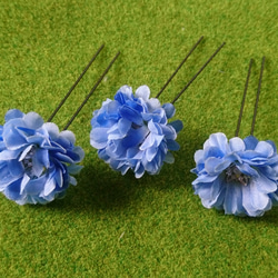 ミニぽんぽん菊のUピン(ブルー)３本セット 1枚目の画像
