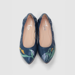 刺繡尖頭縮口鞋- 珊瑚海/孔雀藍 第1張的照片