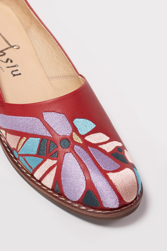 刺繍入り手作り木製ヒール婦人靴 - 地図靴 (ワインレッド) 4枚目の画像