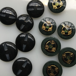 アンティーク ボタン 2個 大 緑 ゴールド ビンテージ 昭和 レトロ 個性的なボタン ハンドメイド素材 イヤリング 4枚目の画像